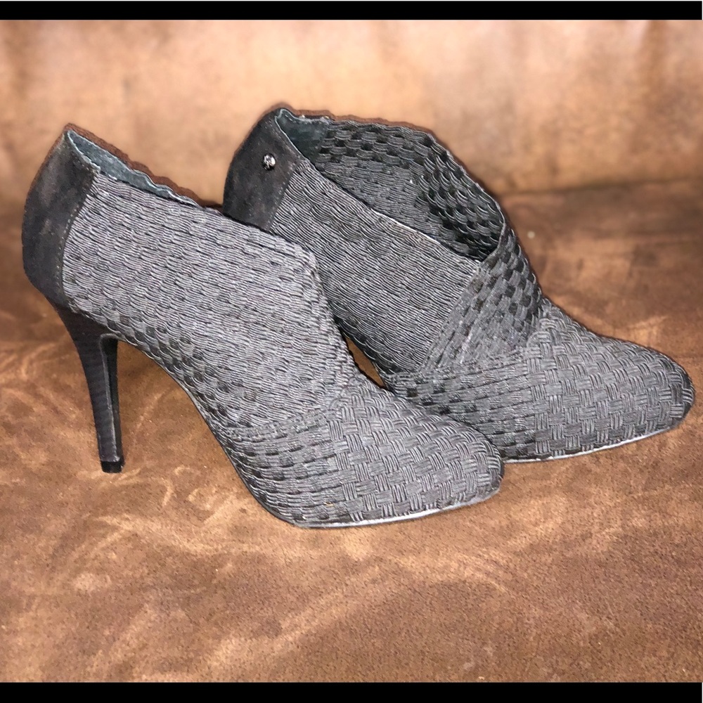 Simply Vera Women’s Size 61/2 Shoes